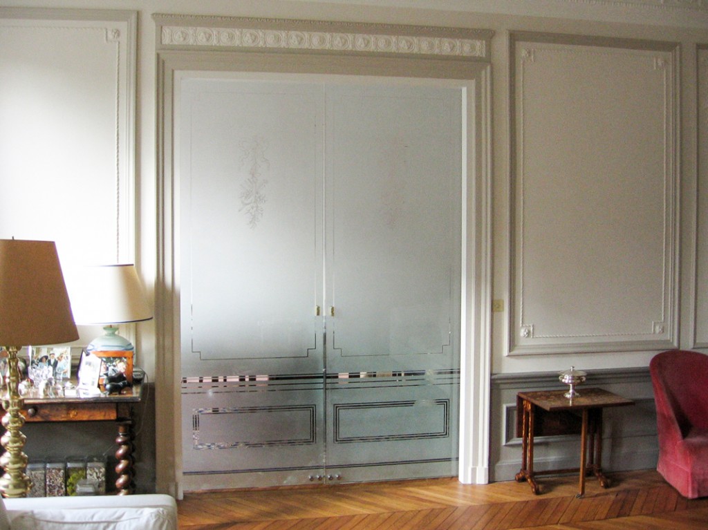 Portes vitrées coulissantes, verre sablé
